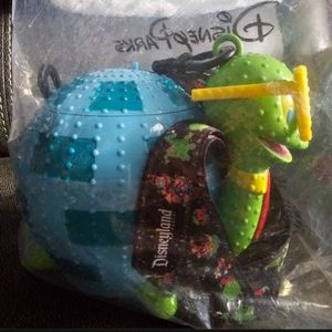 Disneyland electric parade turtle sipper